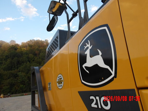 2024 John Deere 210 P