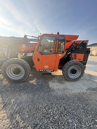 Photo of a 2024 Skytrak 8042