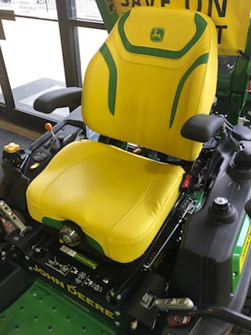 2023 John Deere Z920M Image 3