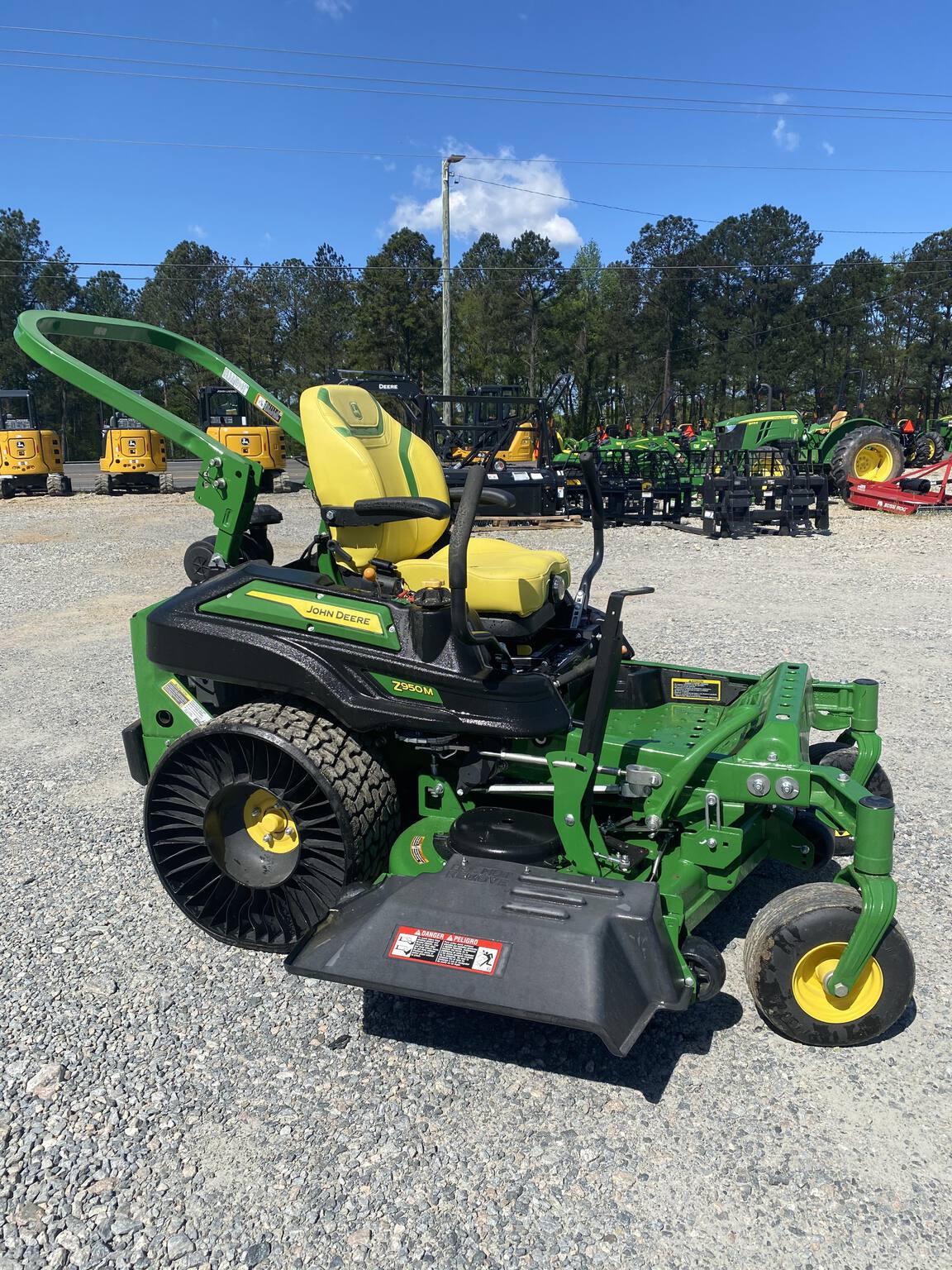 2023 John Deere Z950M Image 7