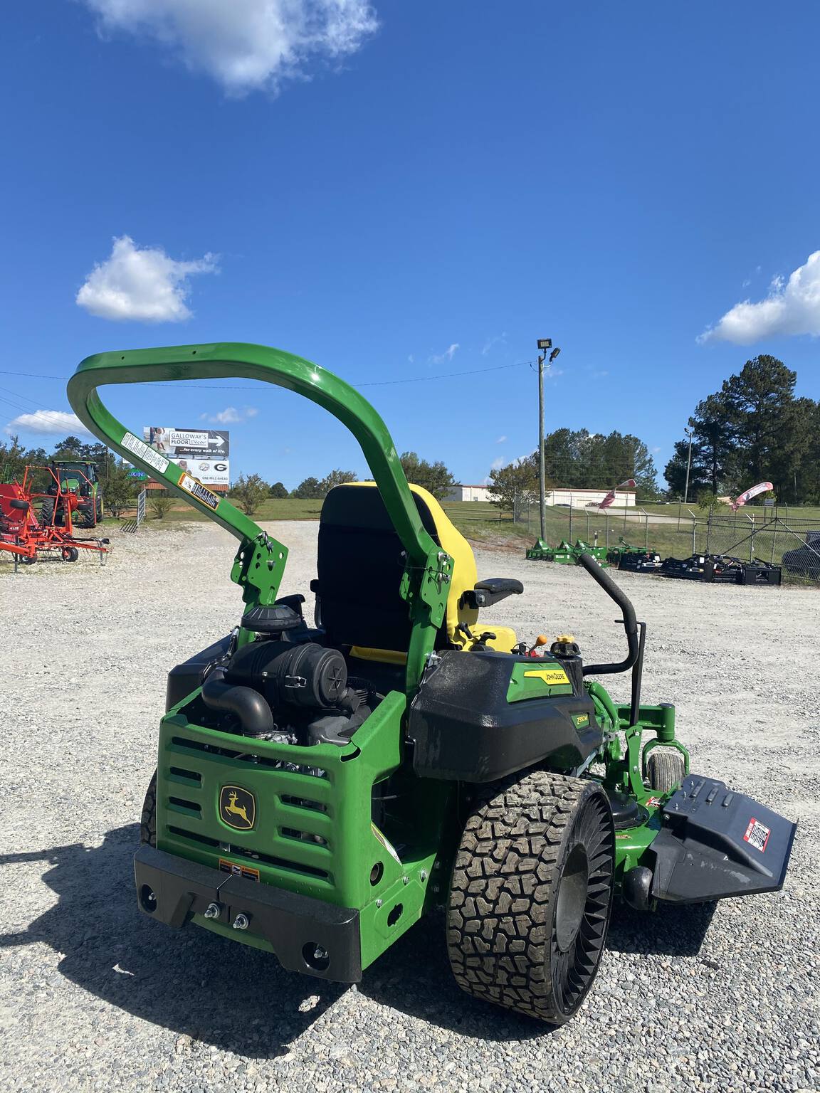 2023 John Deere Z950M Image 1
