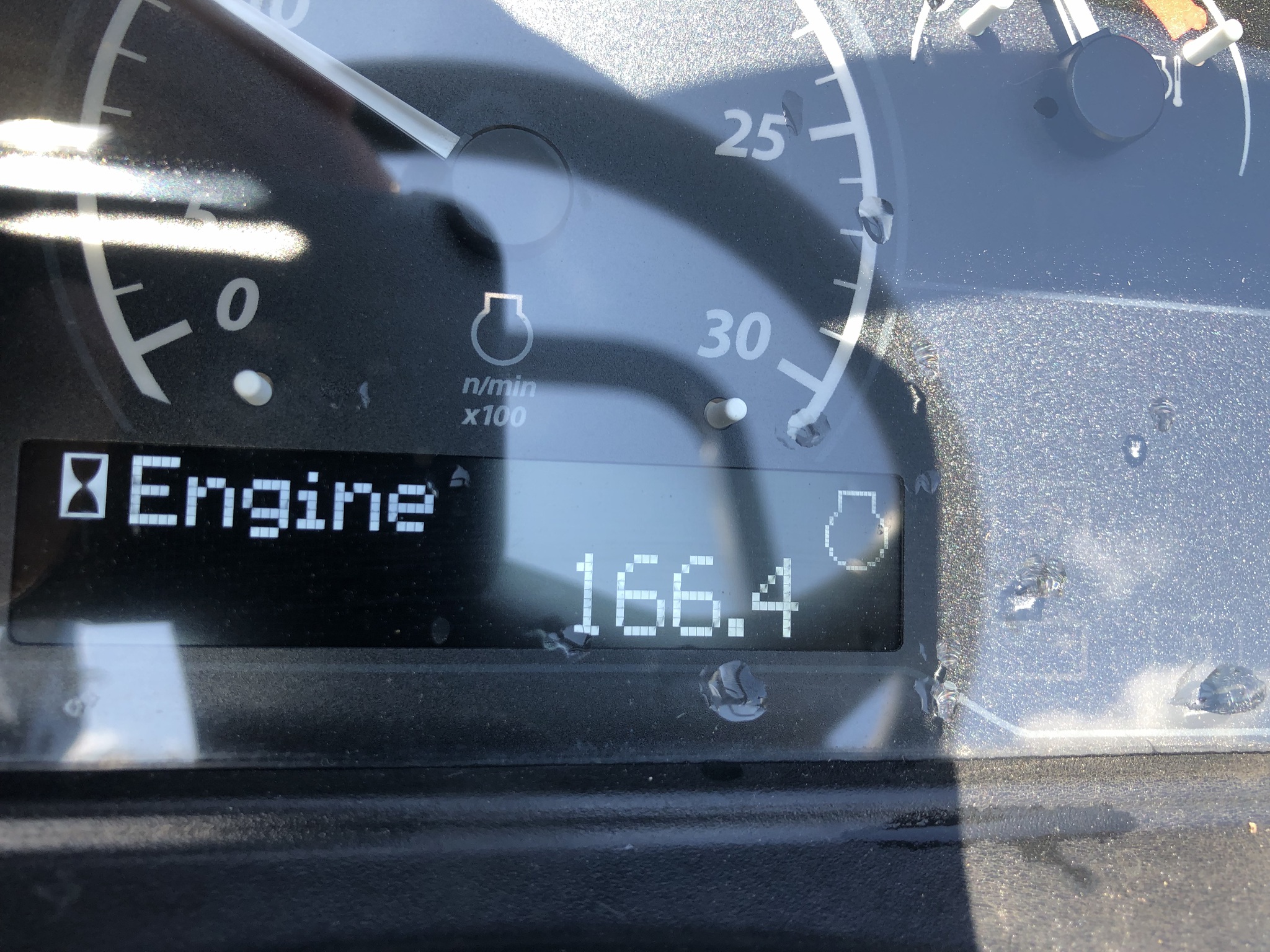 2021 John Deere 3038E Image 3