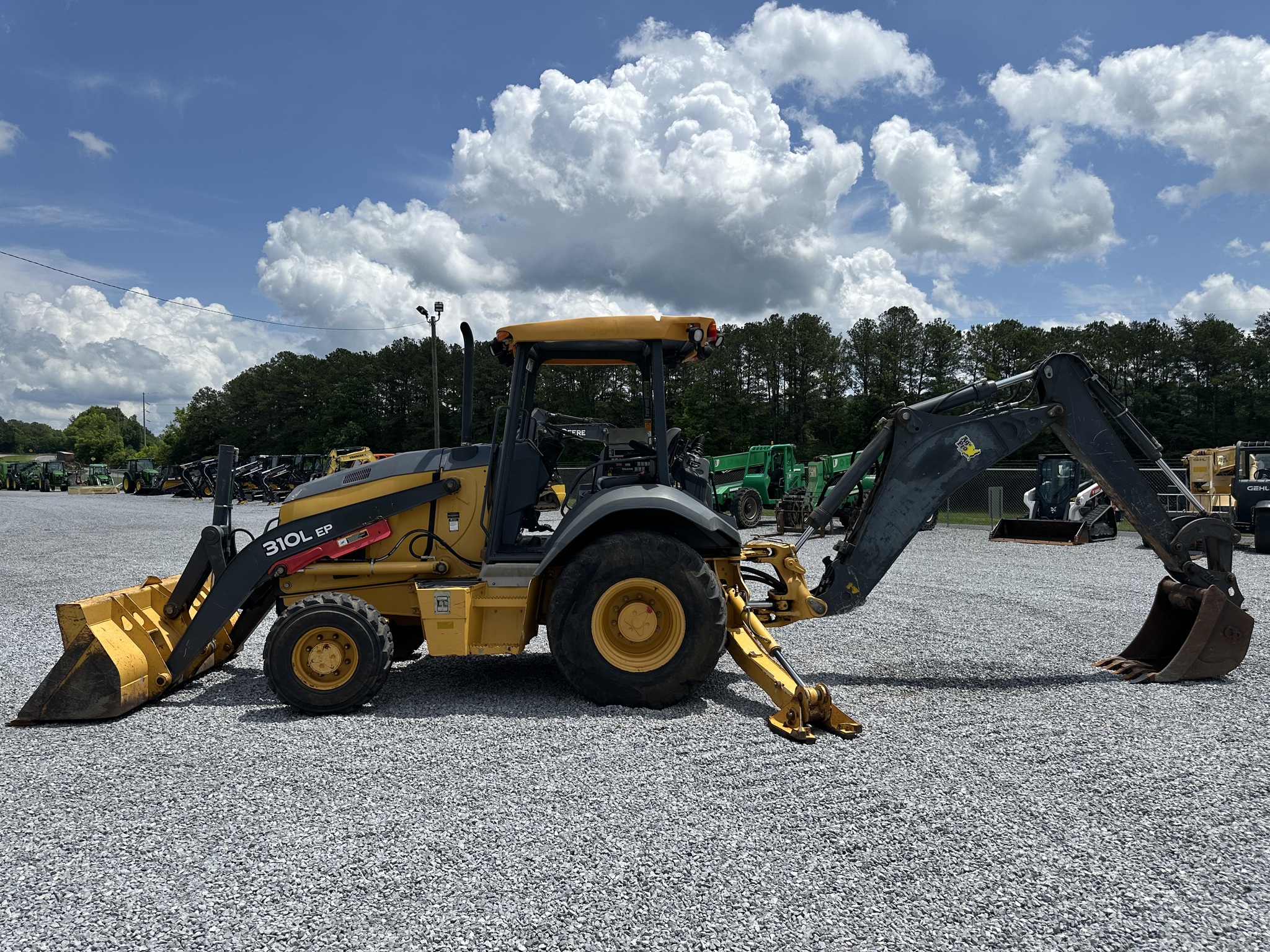 2017 John Deere 310L EP Image 3