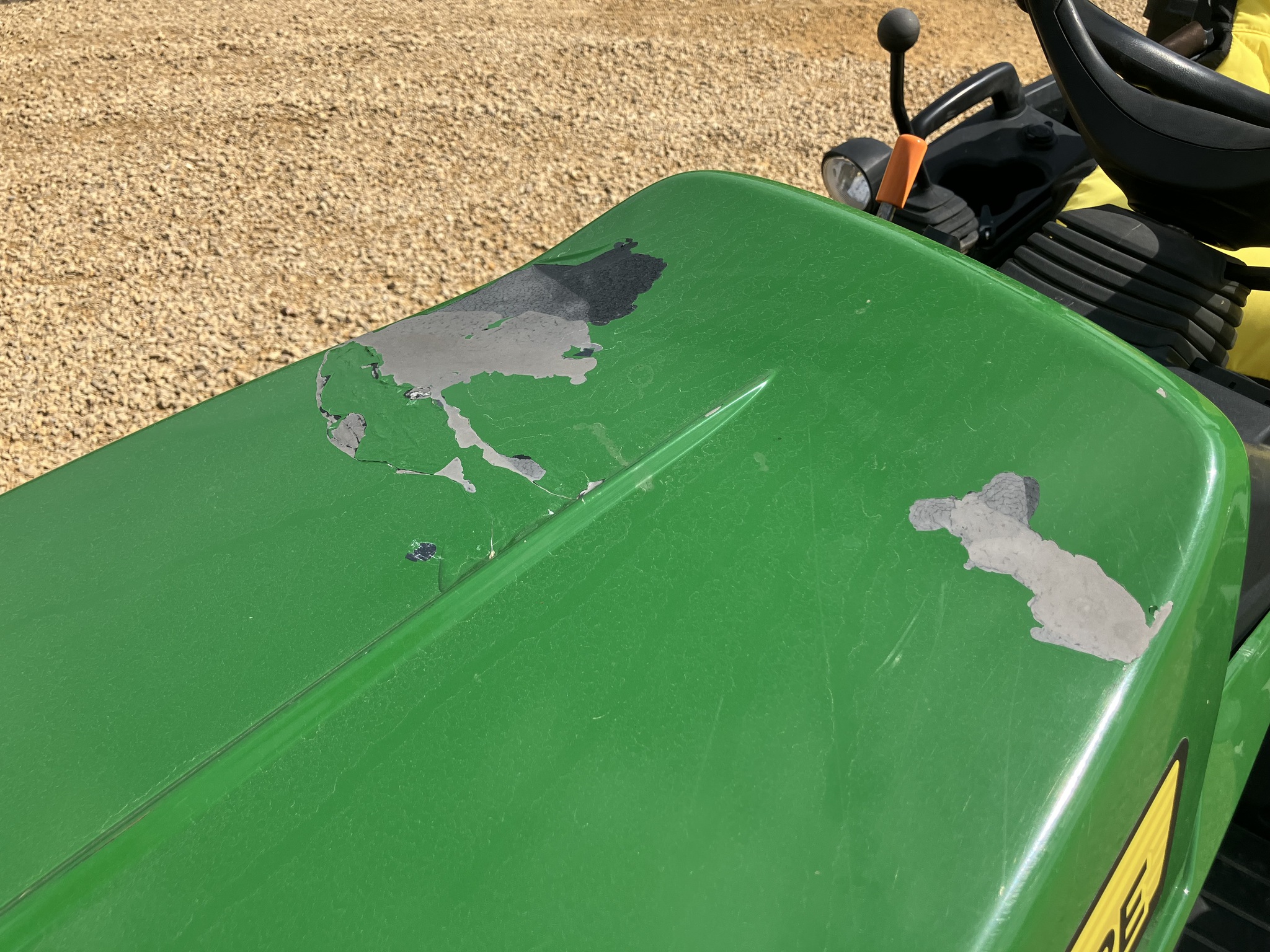 2018 John Deere 1025R Image 8