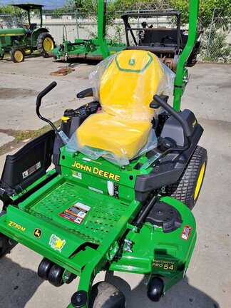 2025 John Deere Z730M