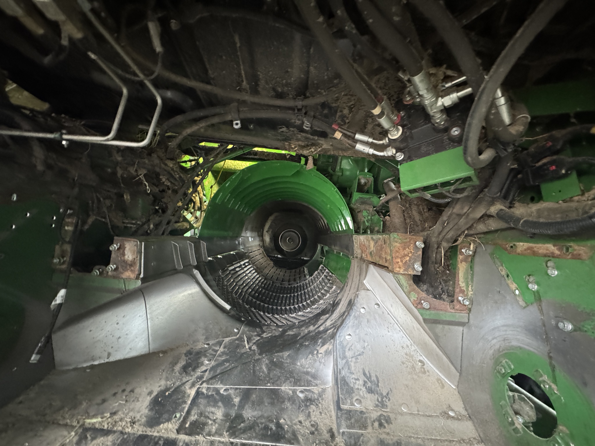 2017 John Deere S680 Image 3
