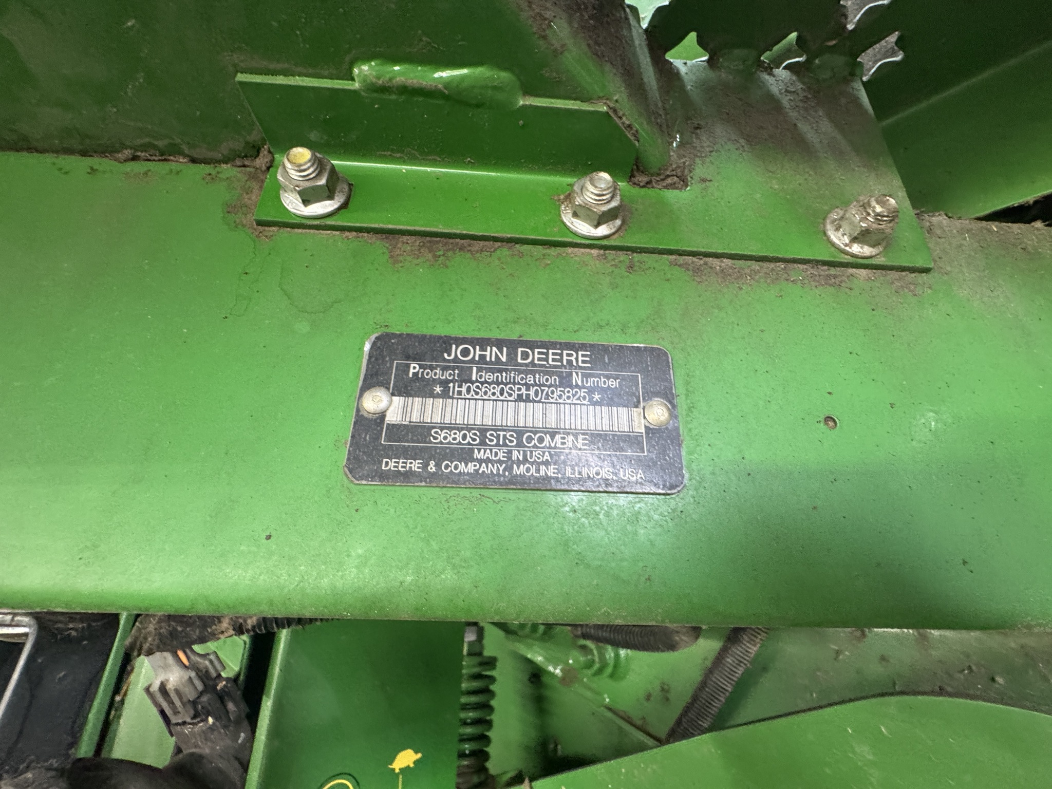 2017 John Deere S680 Image 5