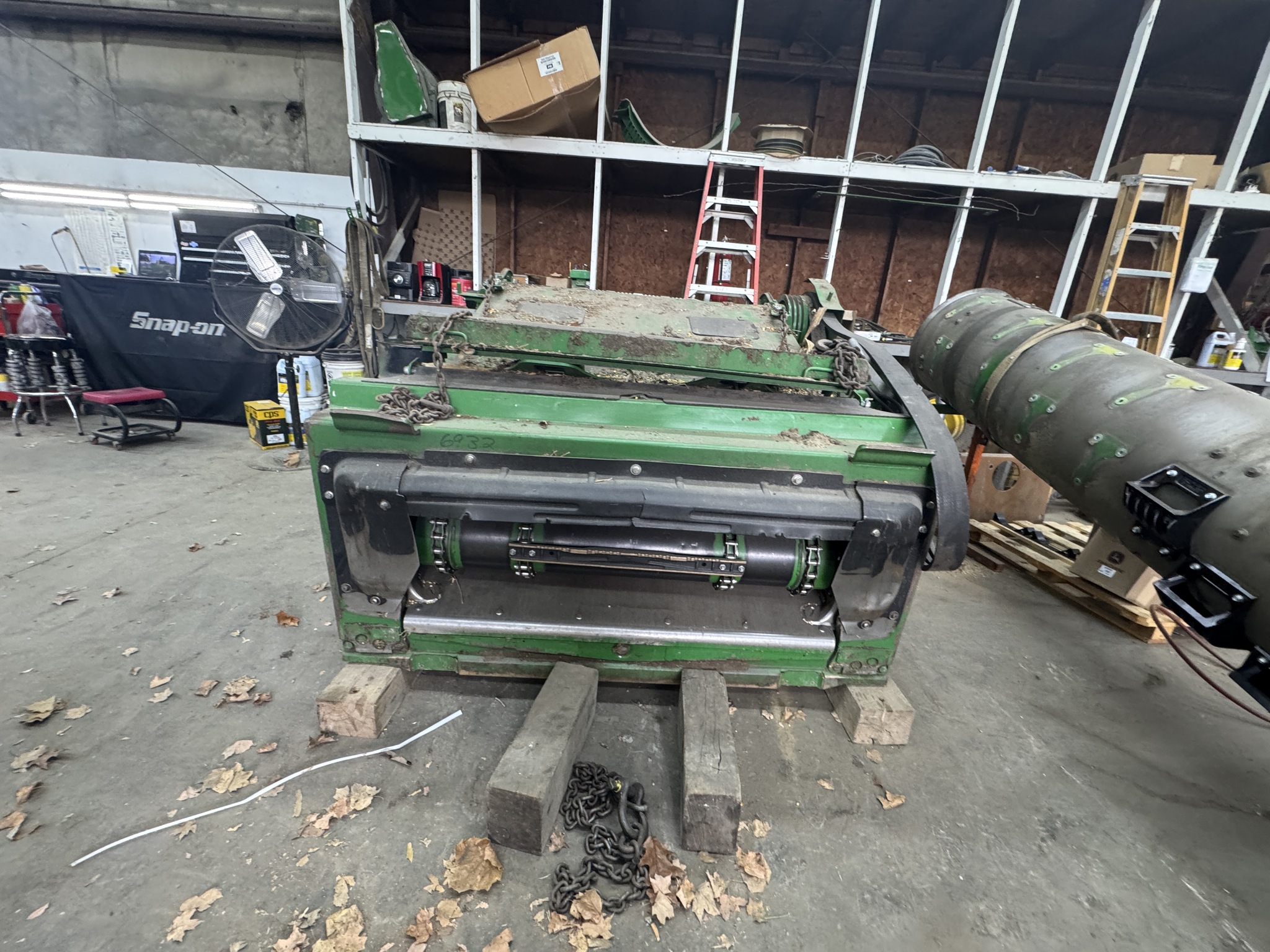 2017 John Deere S680 Image 11