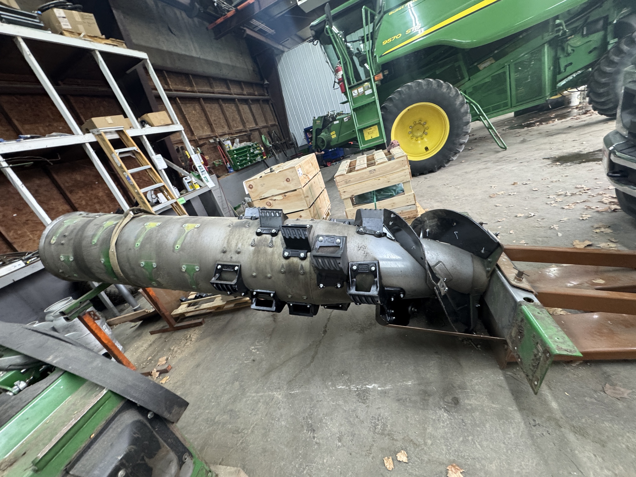 2017 John Deere S680 Image 10
