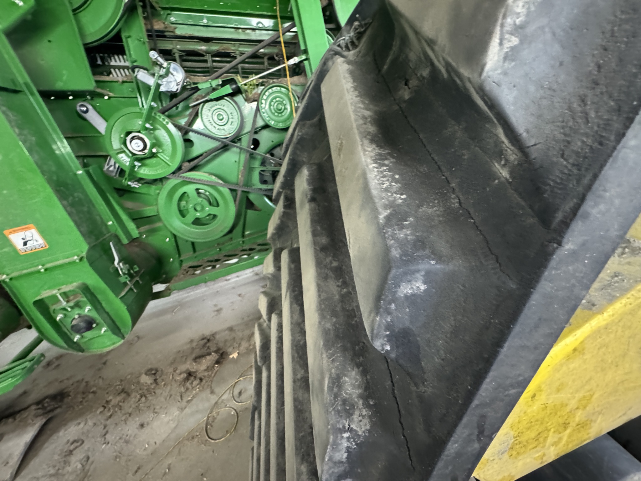 2017 John Deere S680 Image 13
