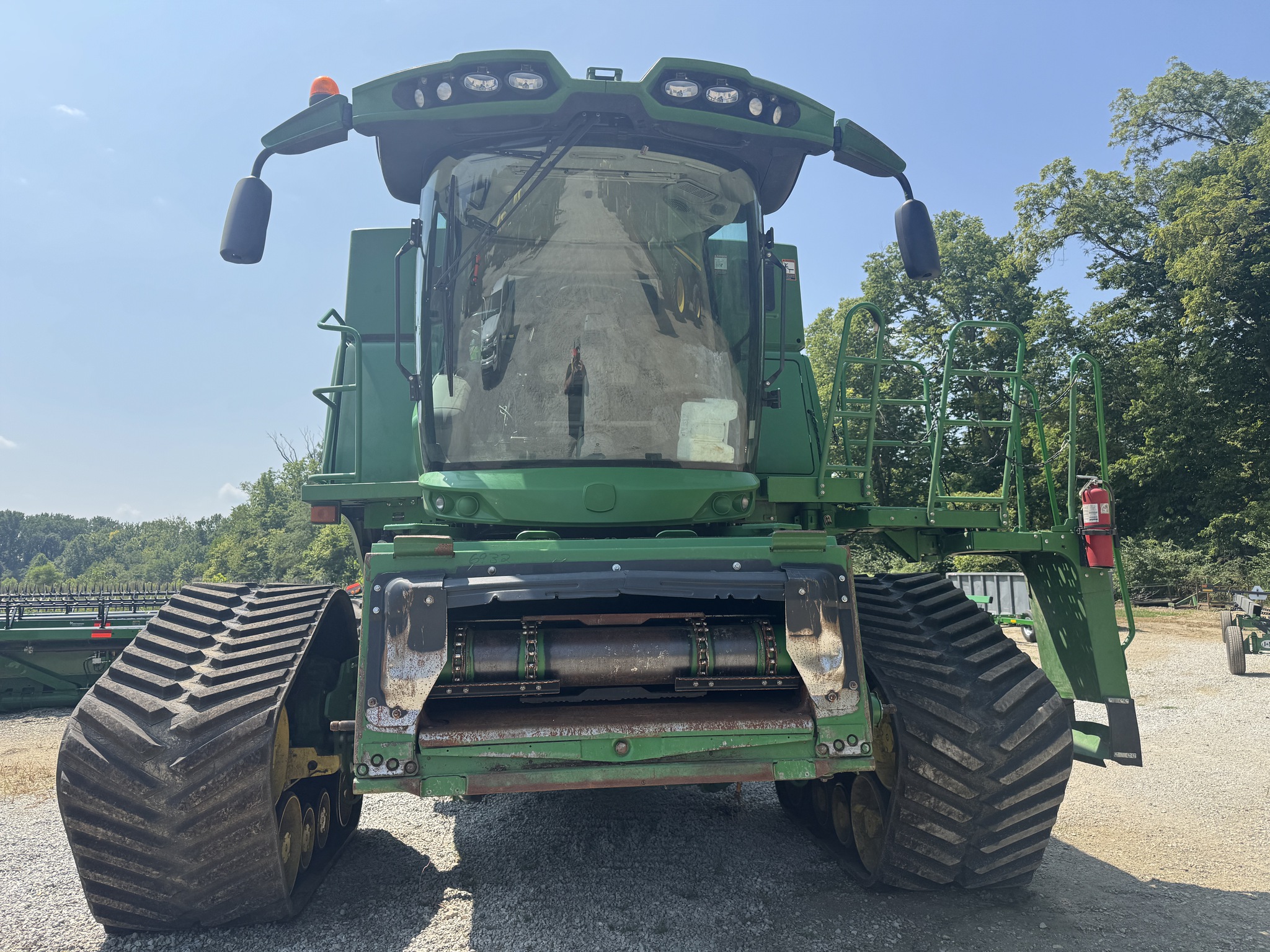 2017 John Deere S680 Image 14