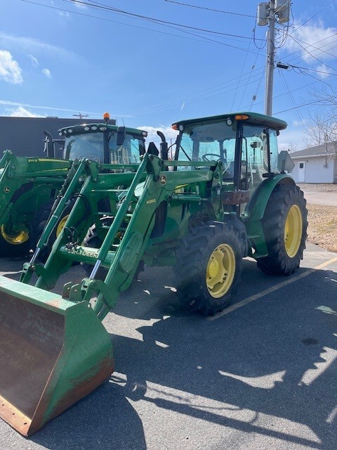 2016 John Deere 5115M Image 6