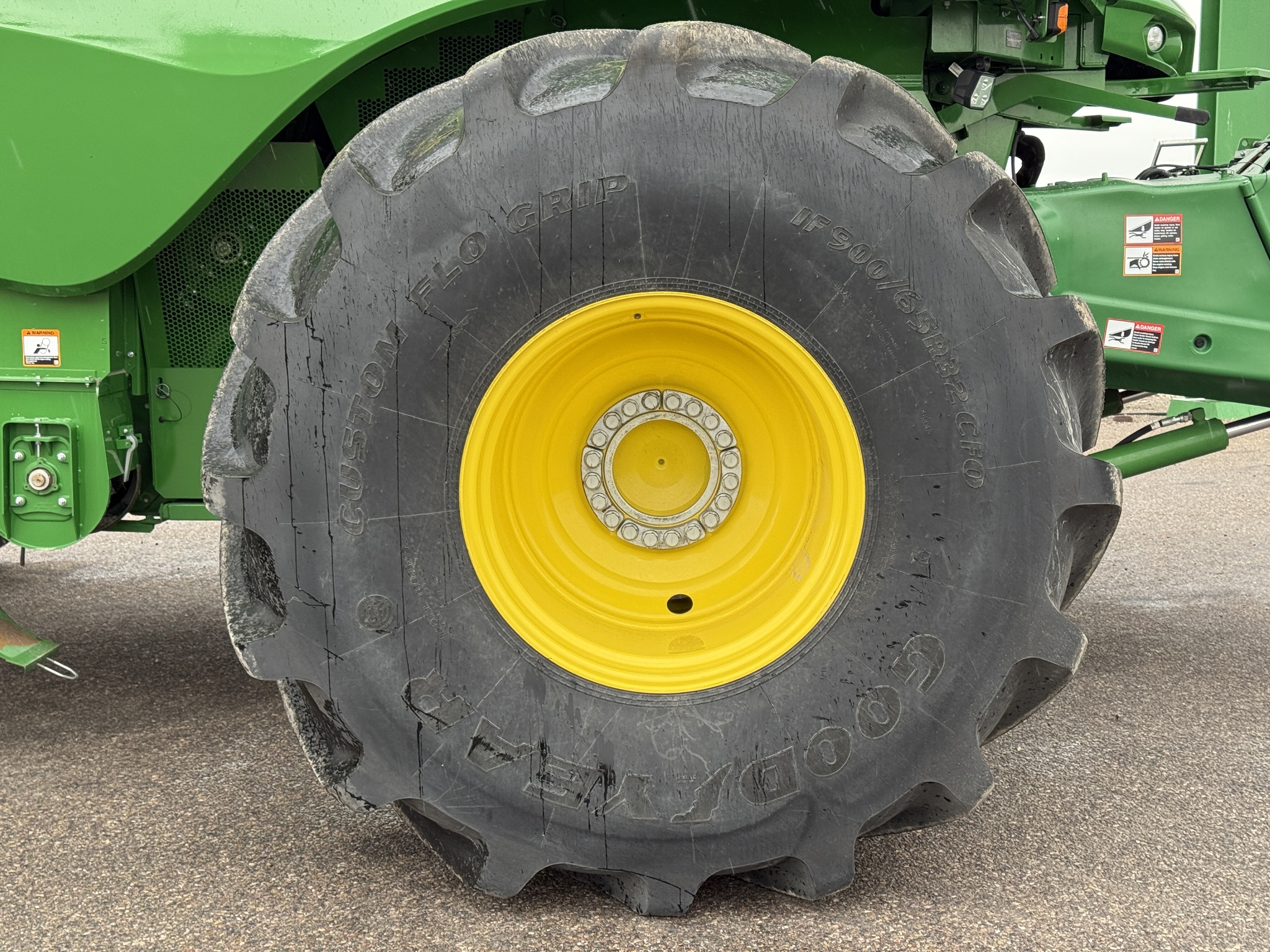 2023 John Deere S780 Image 25