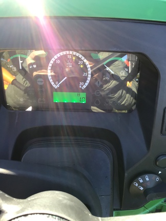 2024 John Deere 5075E Photo 6