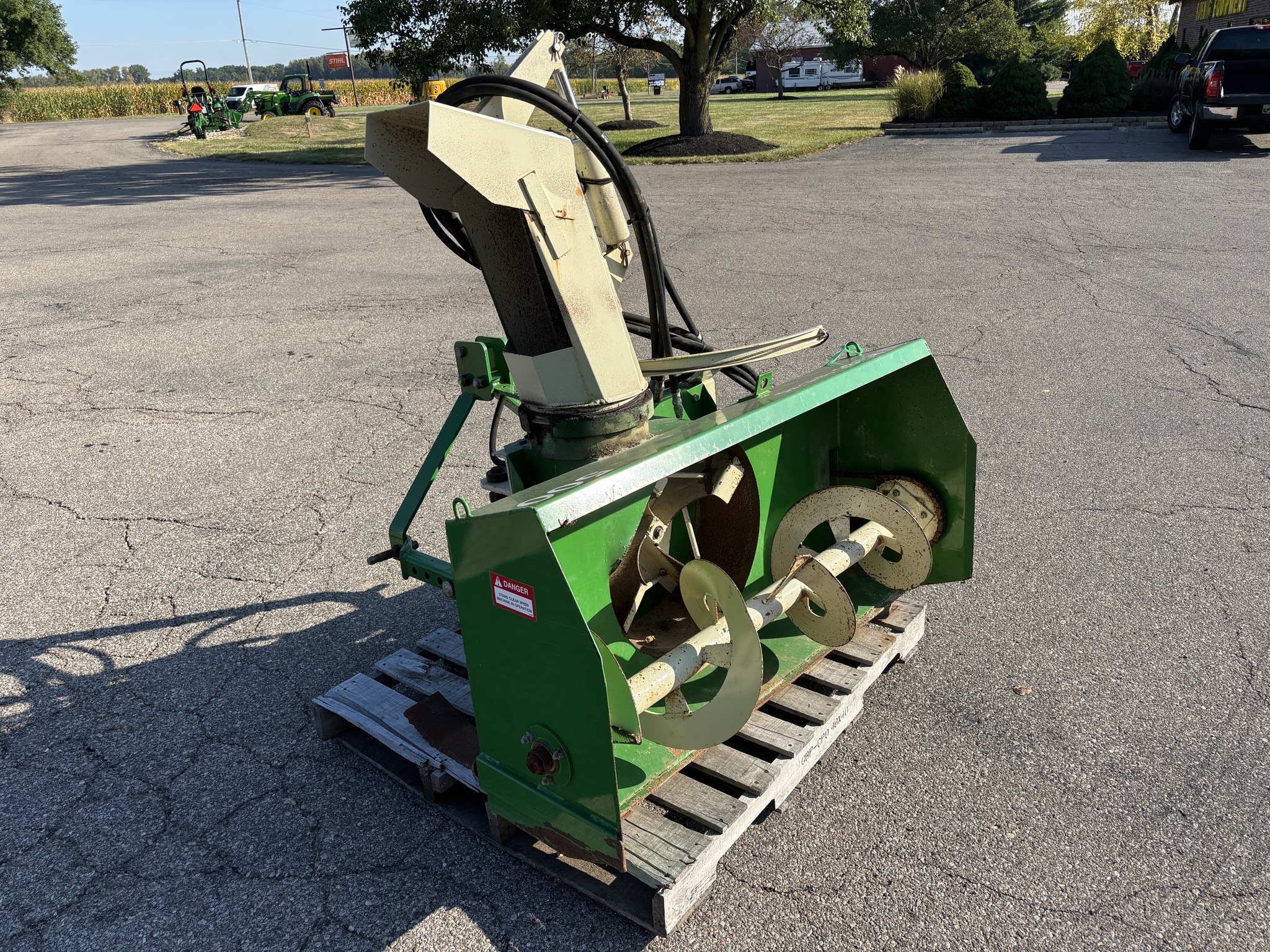 Used -- Farm King Y500 Farm Tractor Mounted Snow Blowers at Koenig Equipment in Germantown, OH - PhotoXL2
