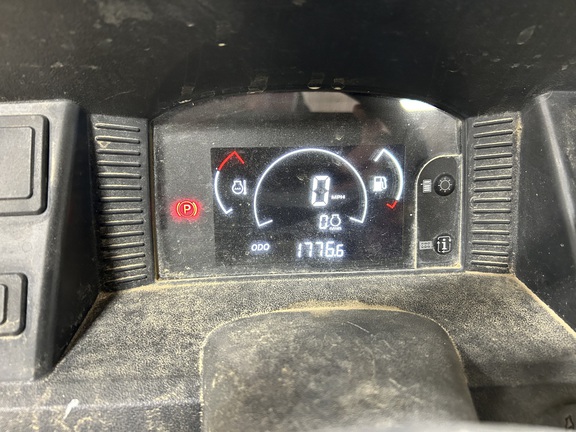 2018 John Deere XUV 590M (12th thumbnail)