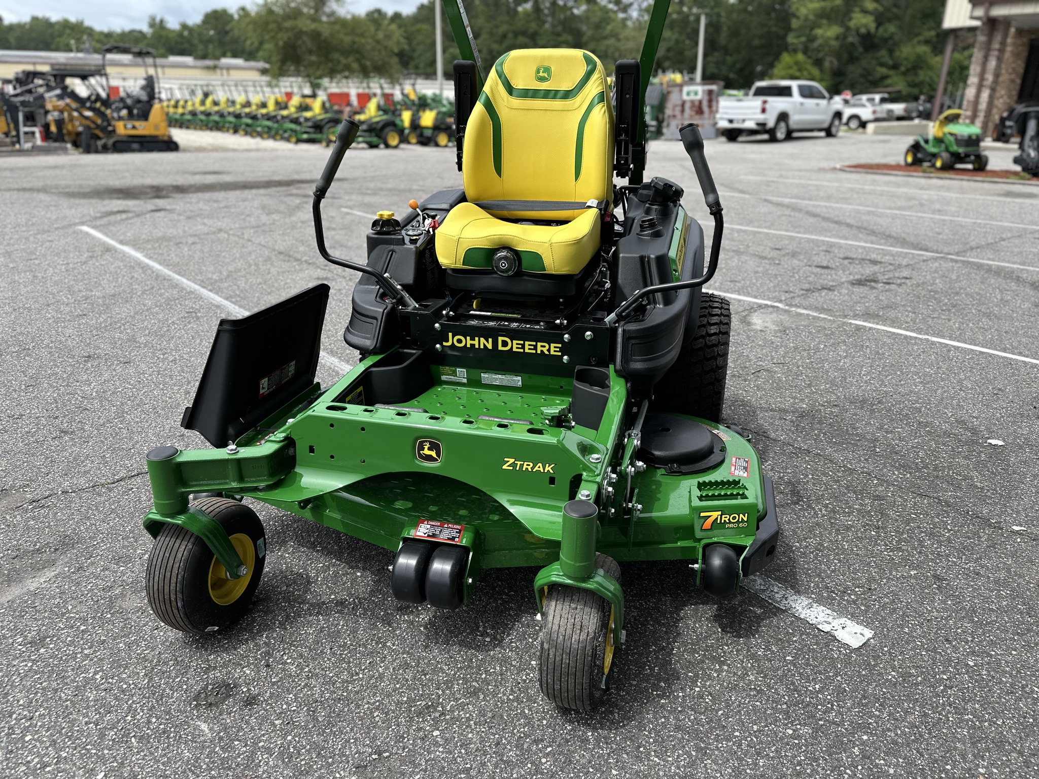 2025 John Deere Z970R Image 2
