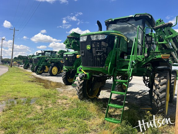 Photo of 2023 John Deere 410R