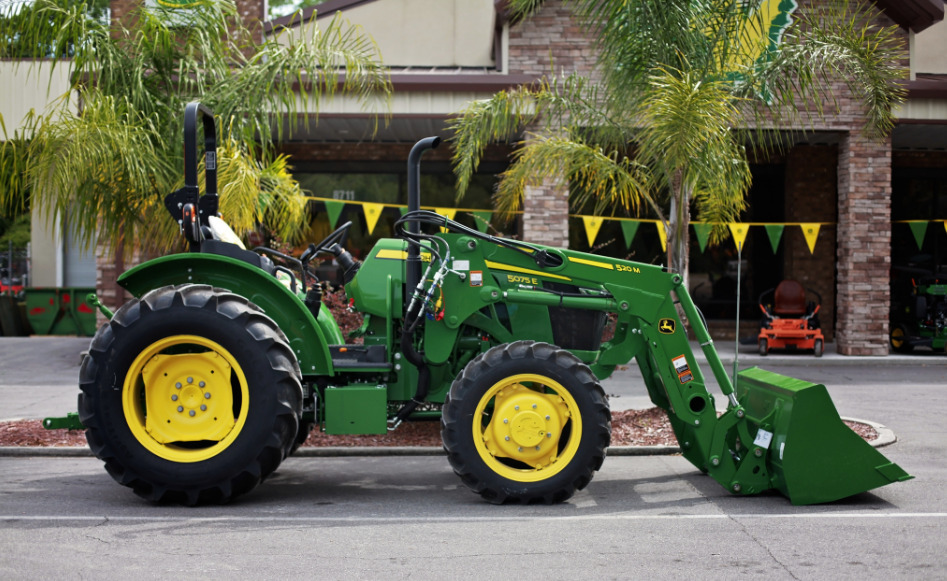 2025 John Deere 5075E Image 5