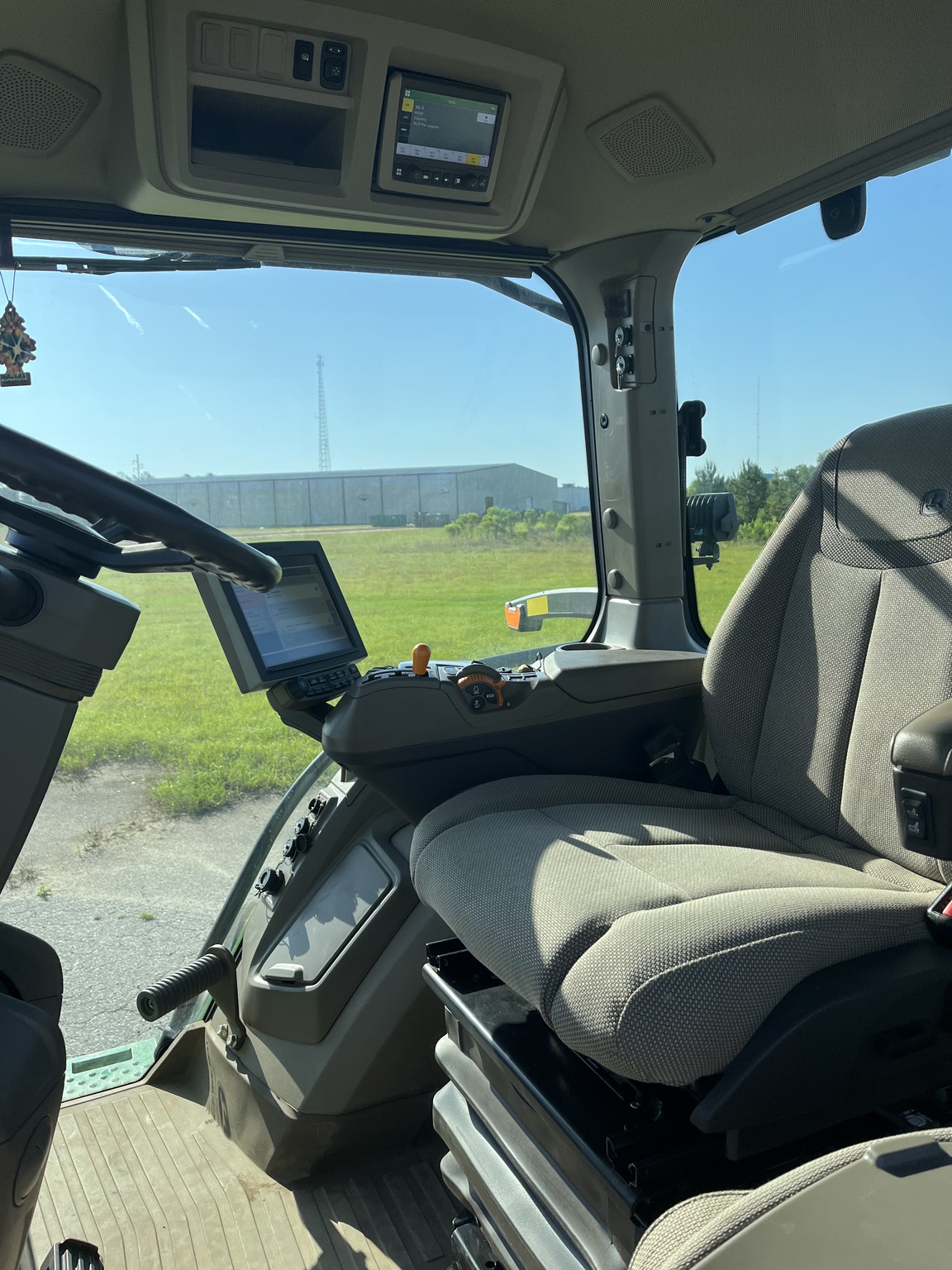 2022 John Deere 8R 280 Image 5