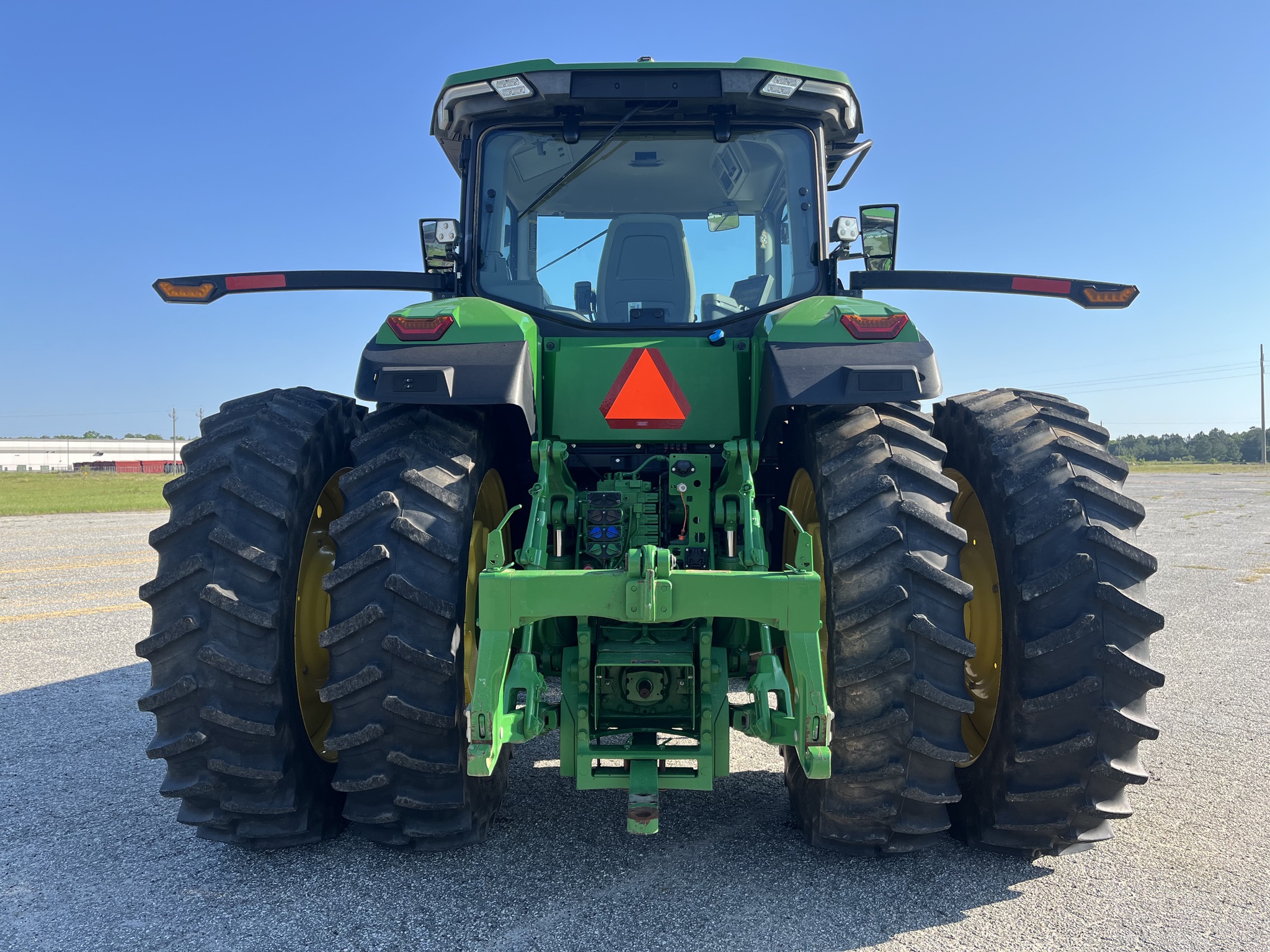 2022 John Deere 8R 280 Image 4