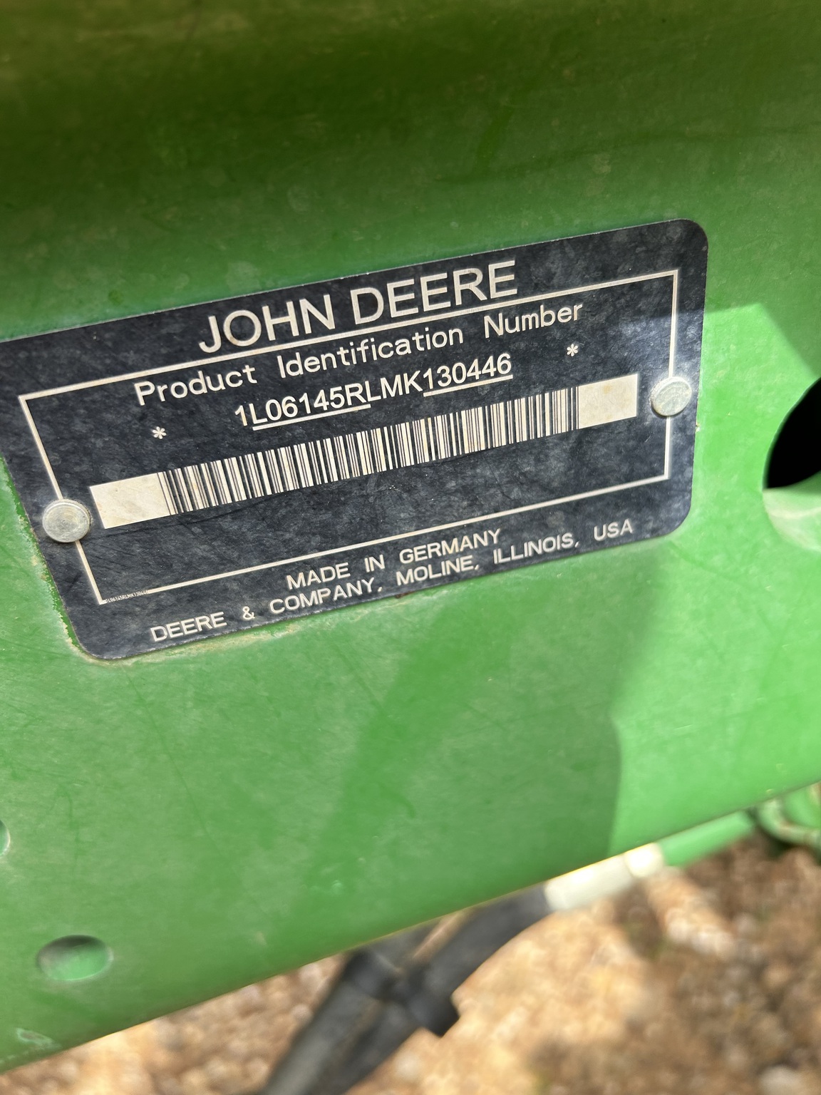 2022 John Deere 6145R Image 8
