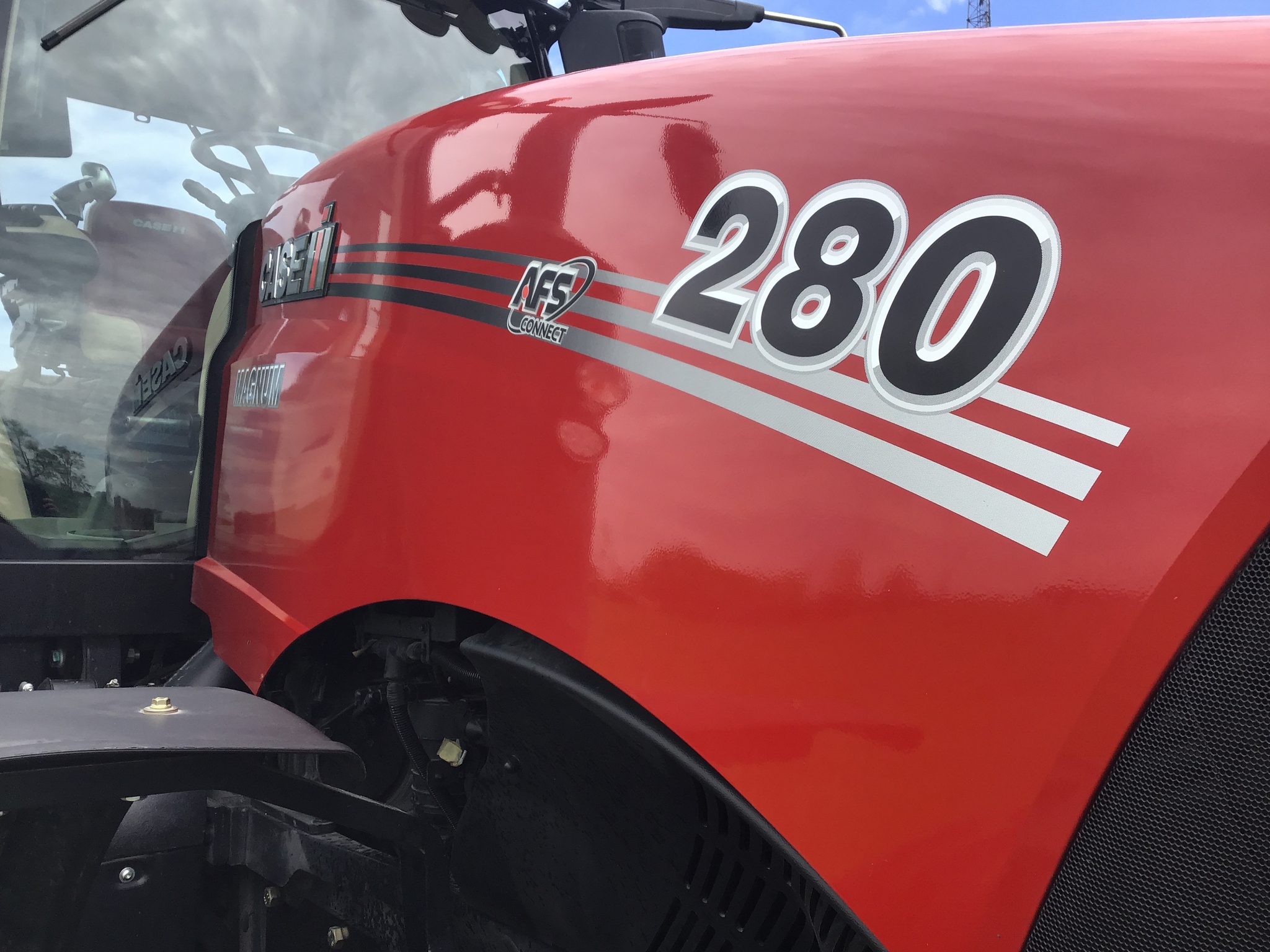 Used 2022 Case IH Magnum 280 AFS Row Crop Tractors at Koenig Equipment in Greensburg, IN - PhotoXL8