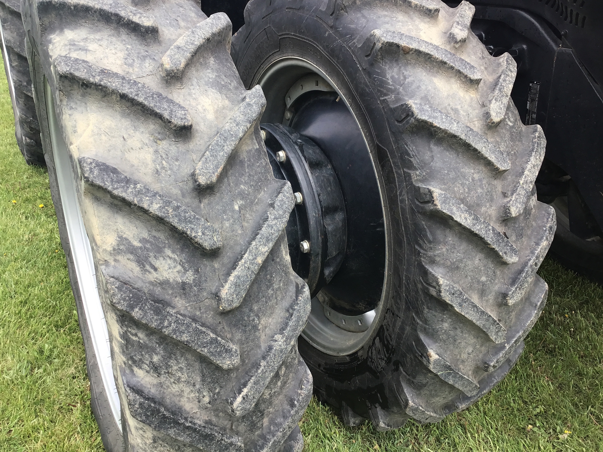 Used 2022 Case IH Magnum 280 AFS Row Crop Tractors at Koenig Equipment in Greensburg, IN - PhotoXL14