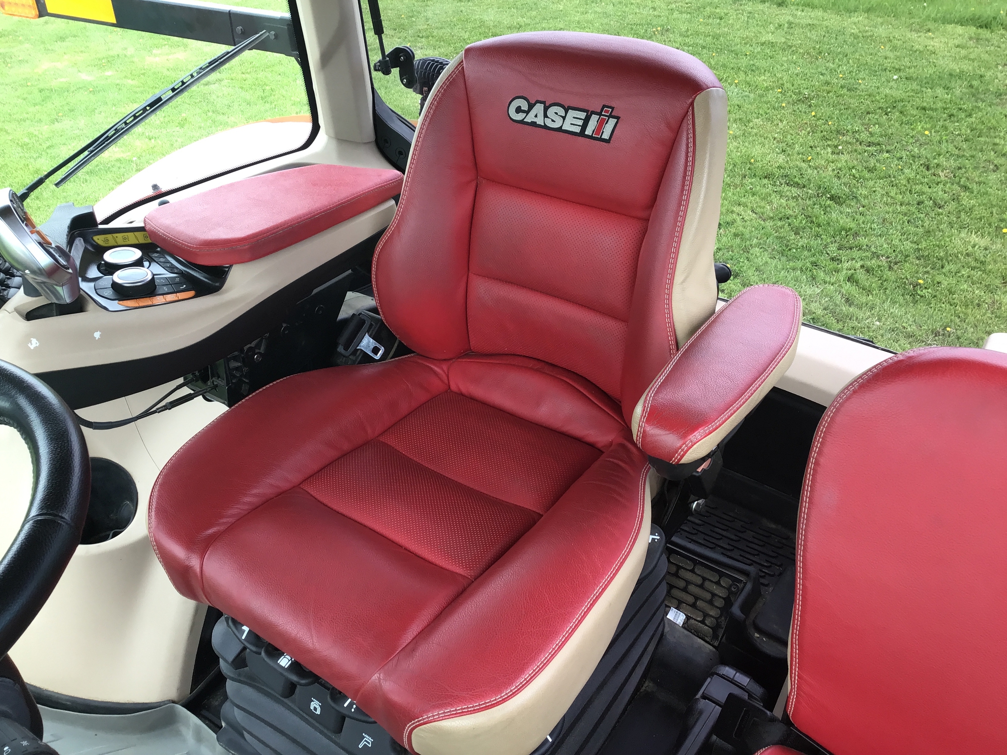 Used 2022 Case IH Magnum 280 AFS Row Crop Tractors at Koenig Equipment in Greensburg, IN - PhotoXL17