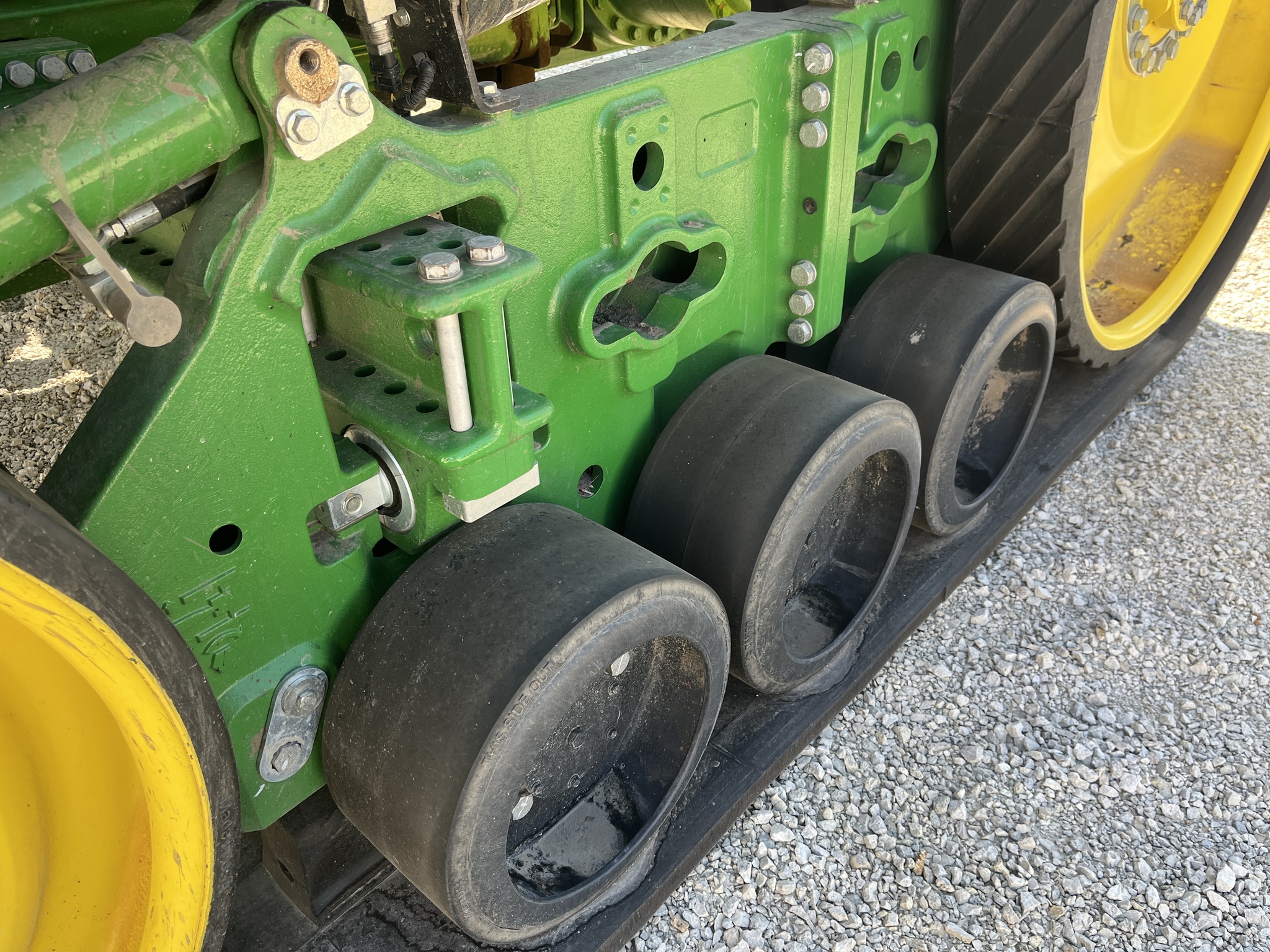  2024 John Deere 8RT 370 at Heritage Tractor in Kewanee, IL