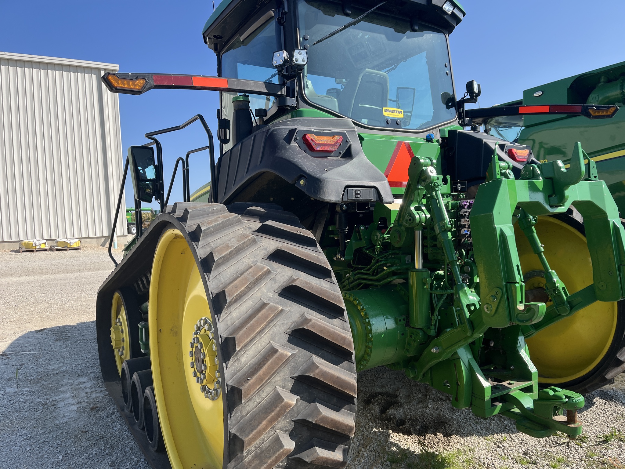  2024 John Deere 8RT 370 at Heritage Tractor in Kewanee, IL