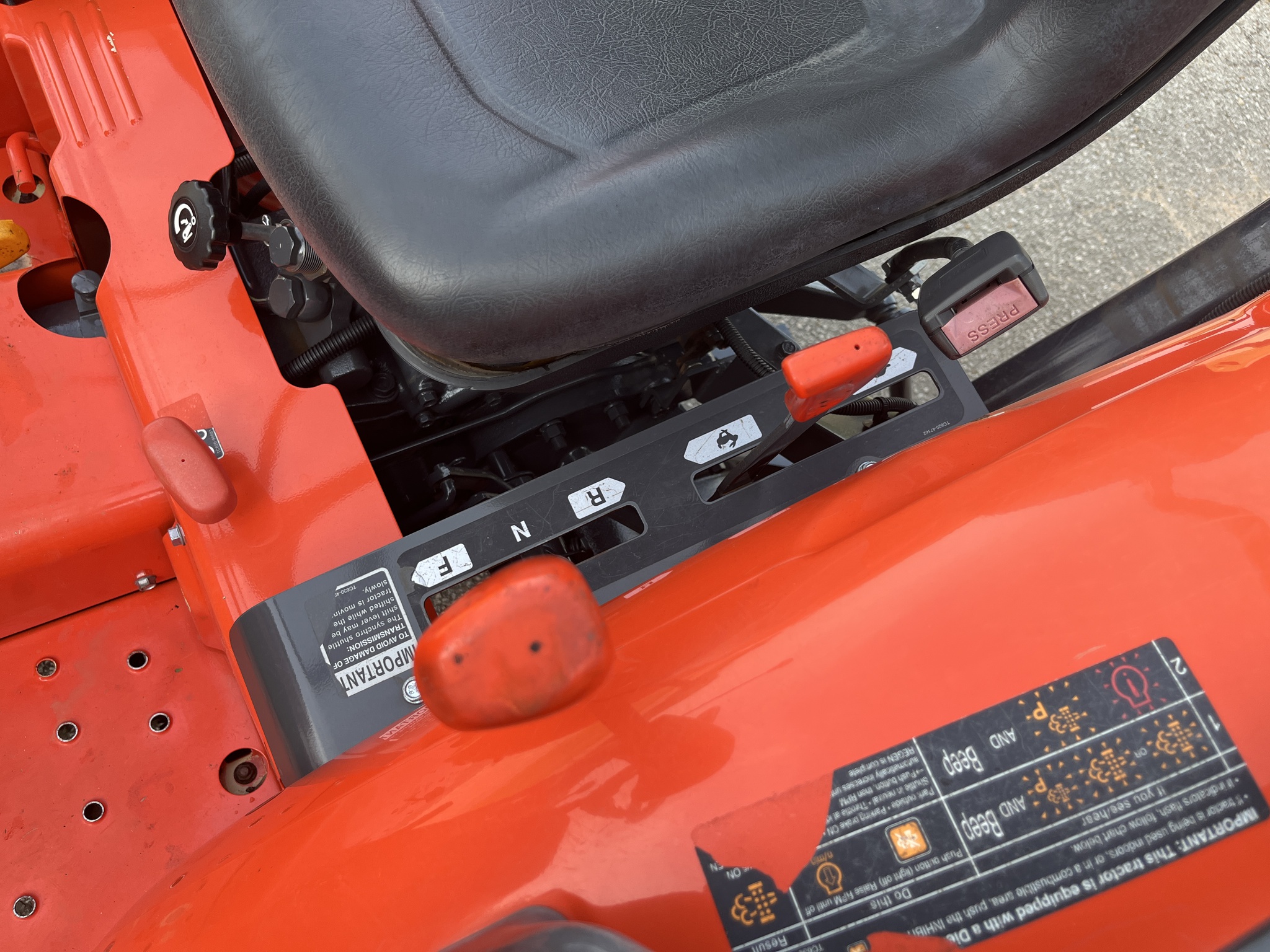 2015 Kubota L3301 Image 14