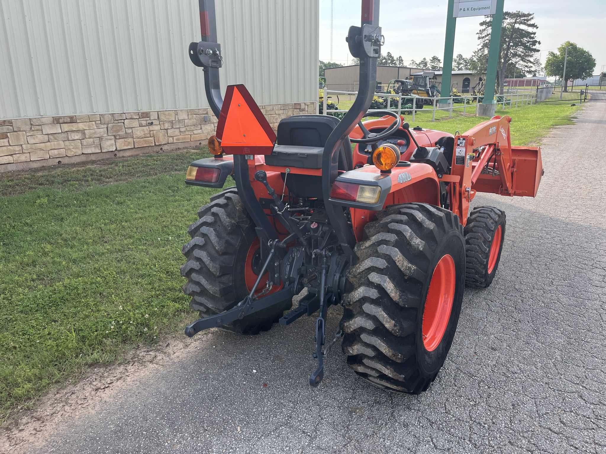 2015 Kubota L3301 Image 9