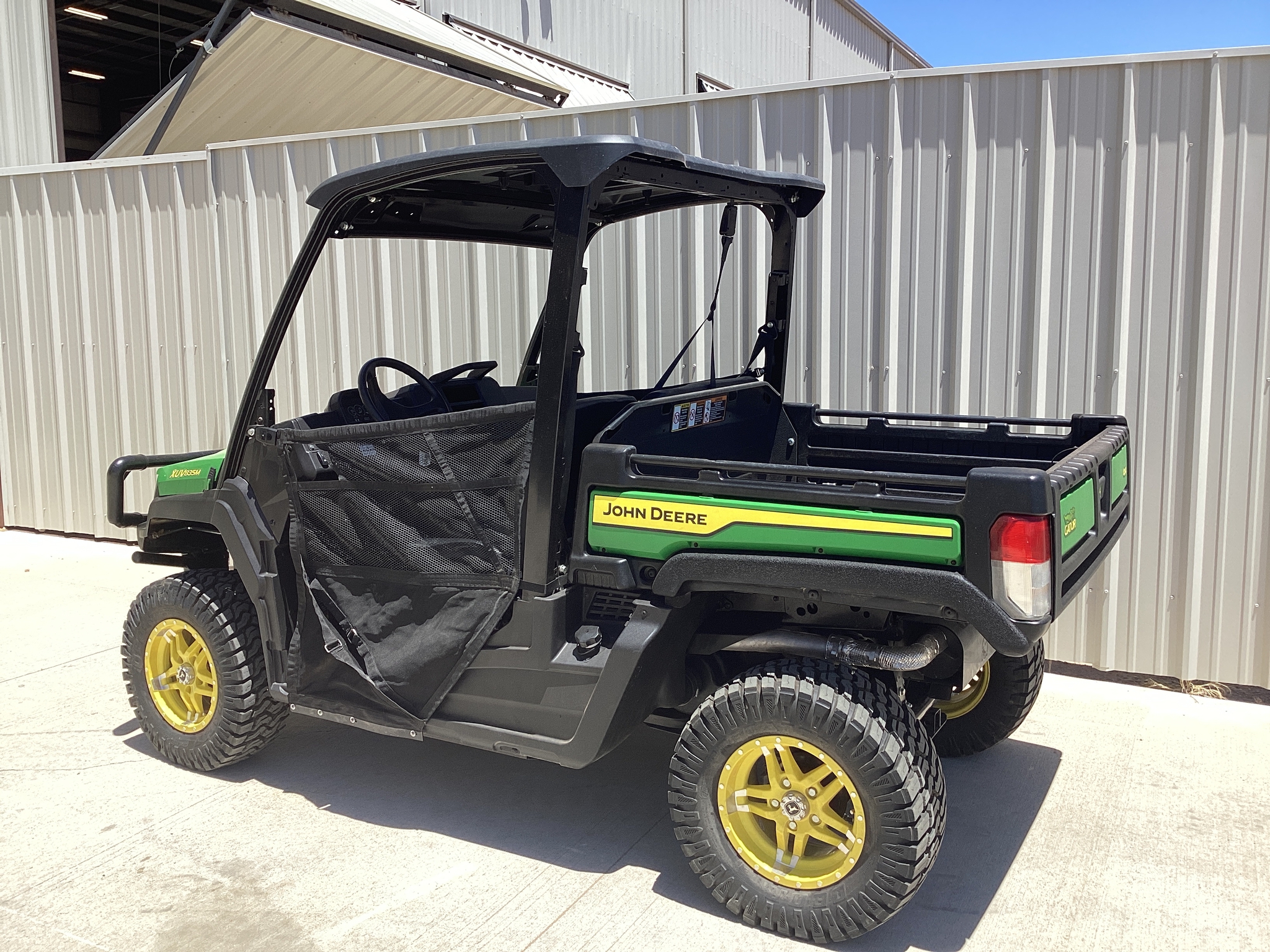 2023 John Deere XUV 835M Image 3