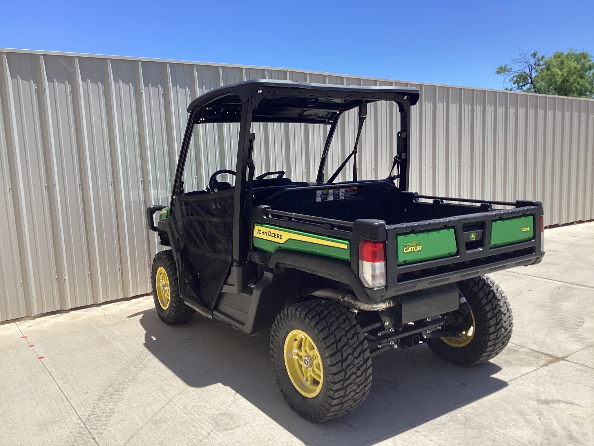 2023 John Deere XUV 835M Image 10