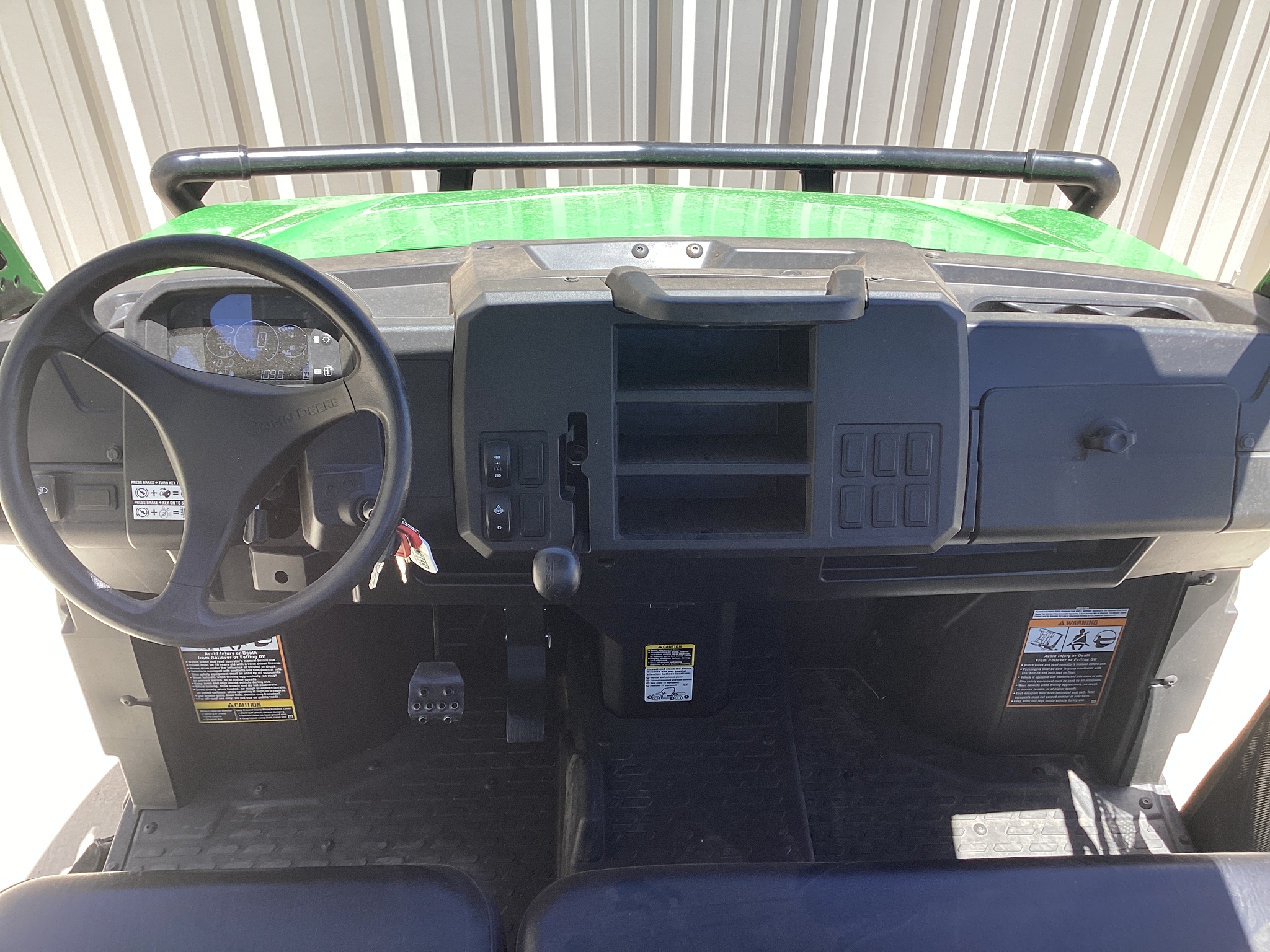 2023 John Deere XUV 835M Image 15
