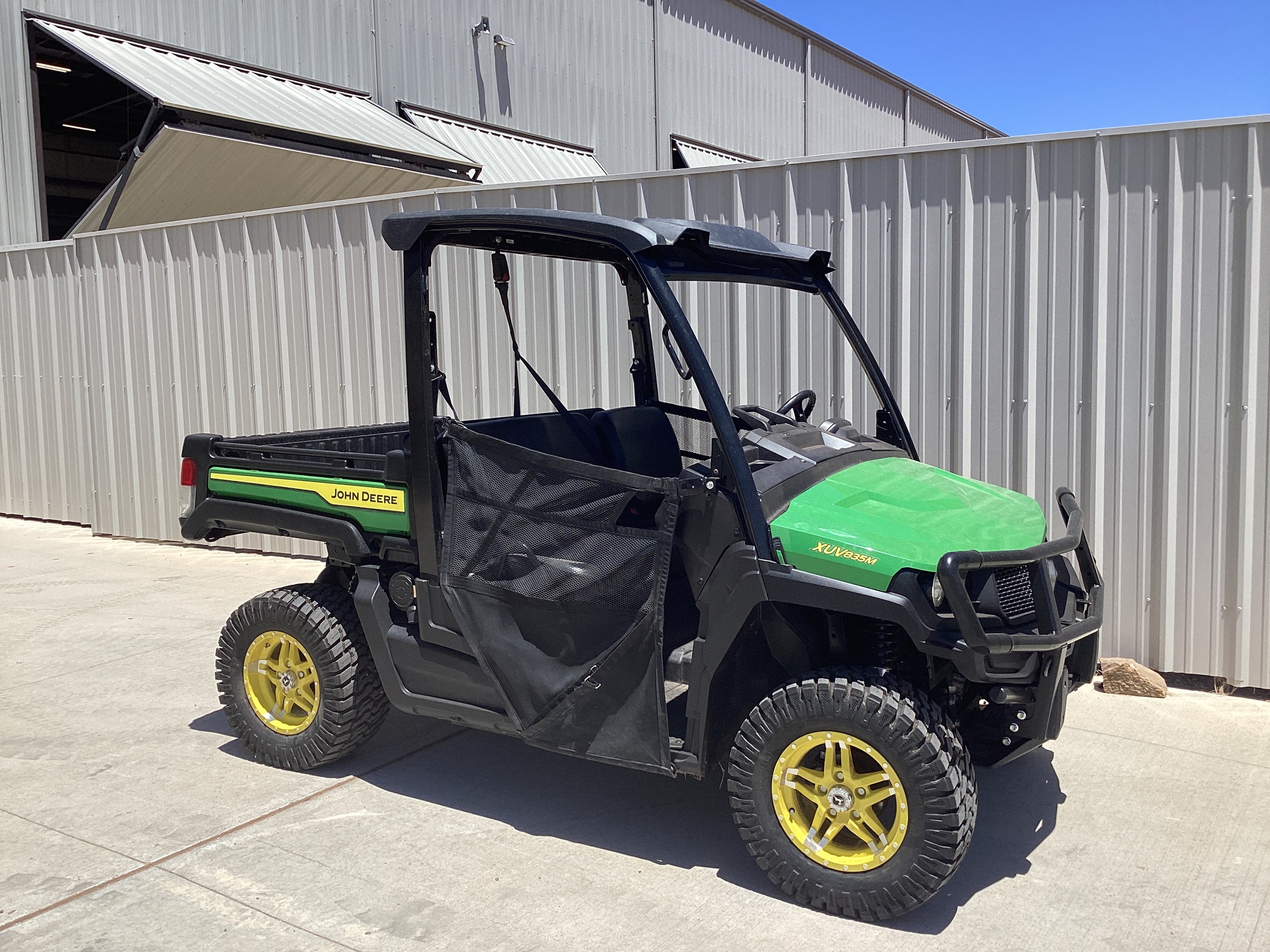 2023 John Deere XUV 835M Image 5