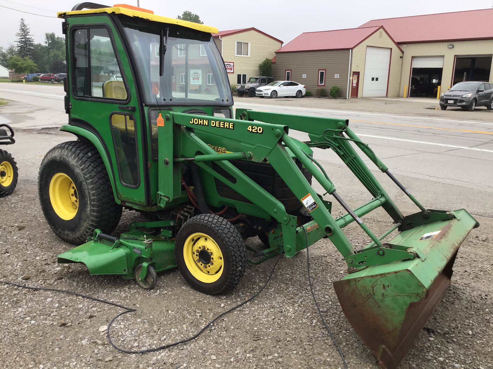 2002 John Deere 4210 Image 2