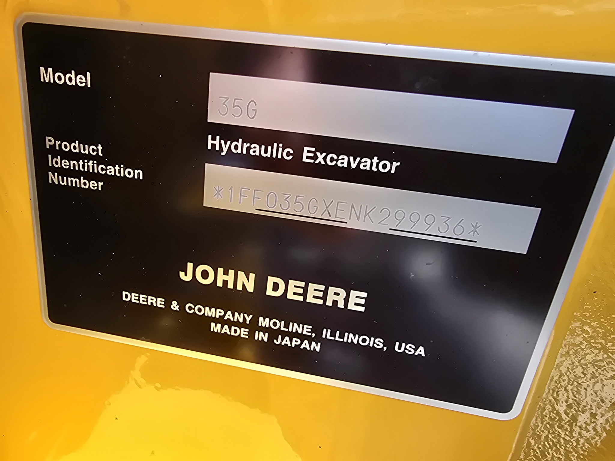 2022 John Deere 35G Image 10