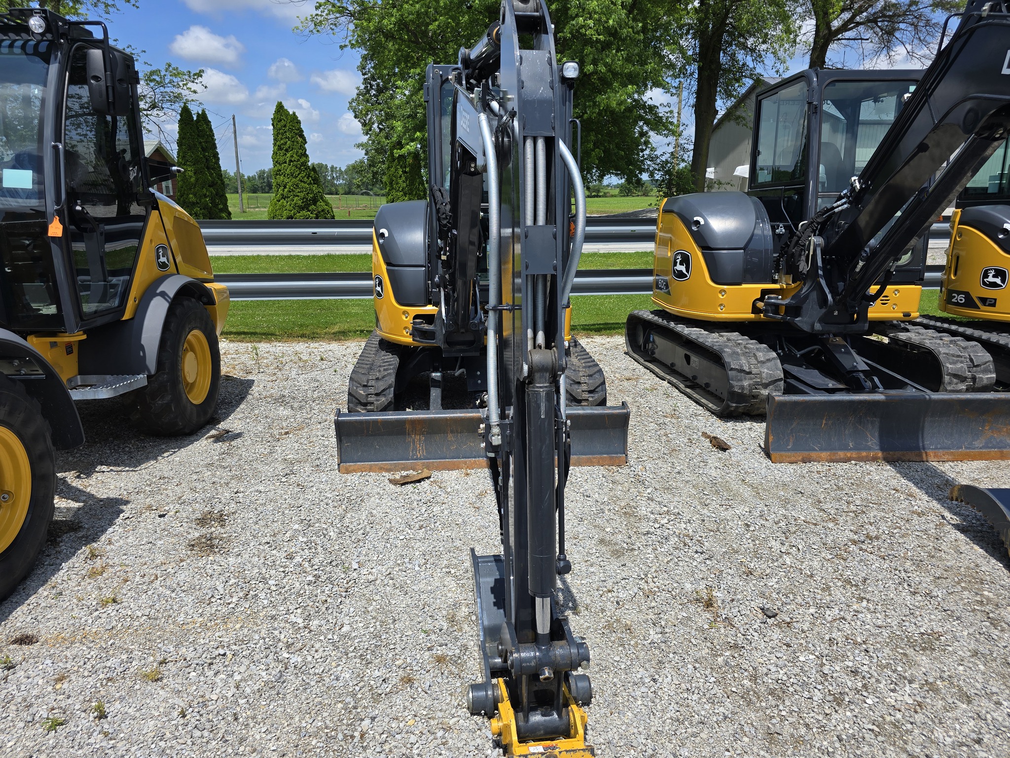 2022 John Deere 35G Image 2