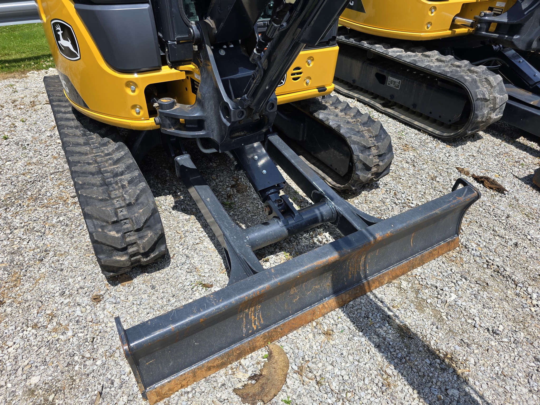 2022 John Deere 35G Image 6