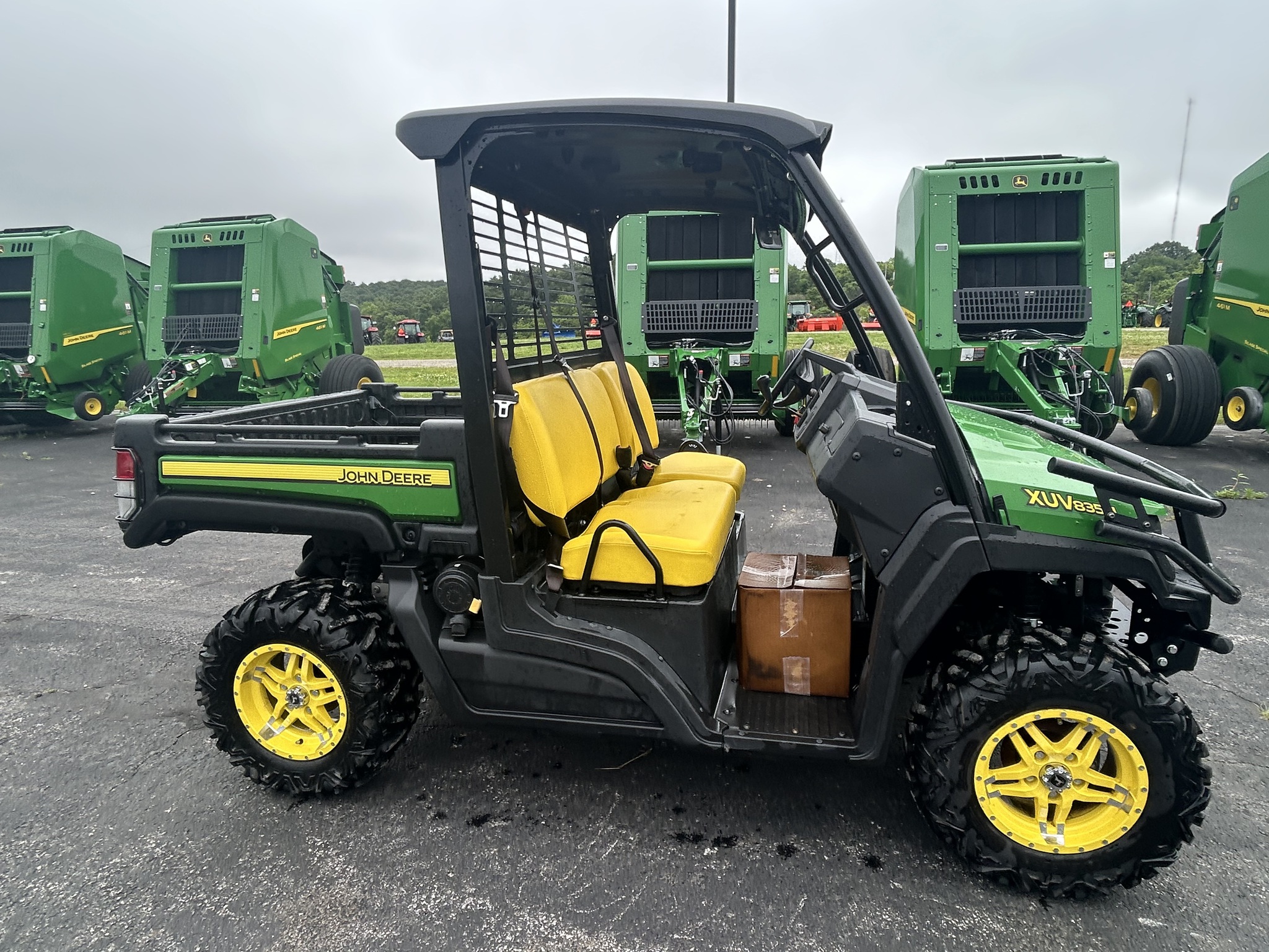  2019 John Deere XUV 835M at Heritage Tractor in Joplin, MO