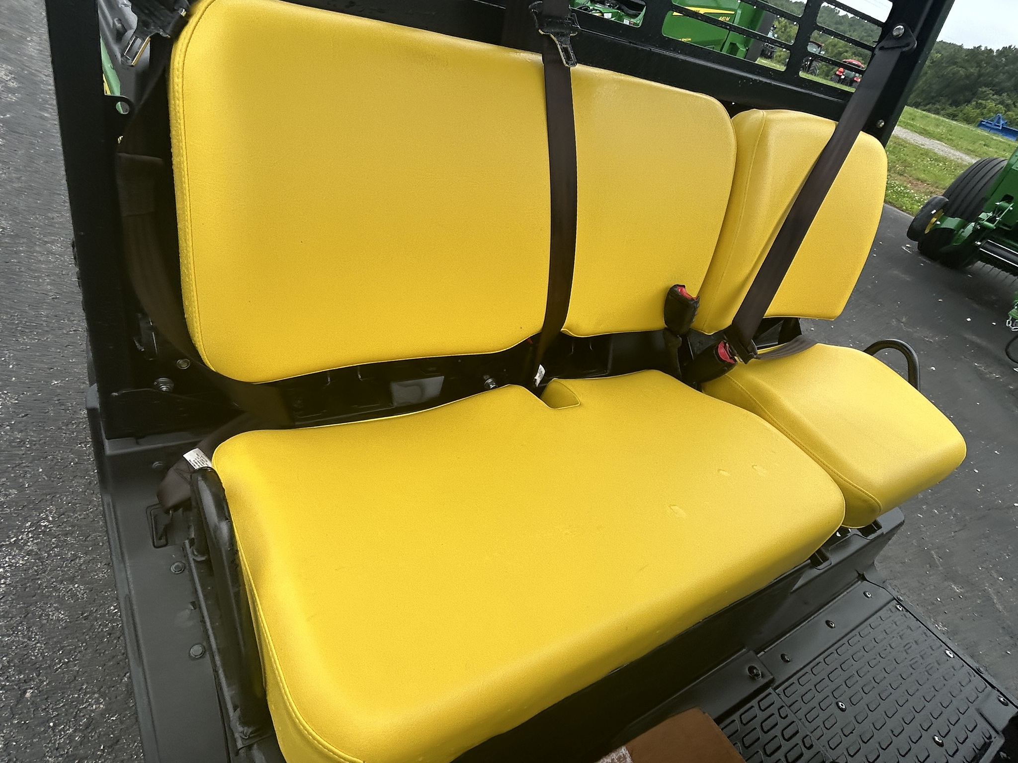  2019 John Deere XUV 835M at Heritage Tractor in Joplin, MO