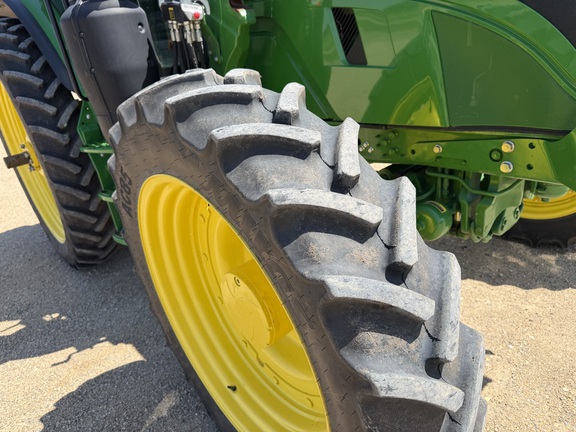 2024 John Deere 6R 165 - Photo12