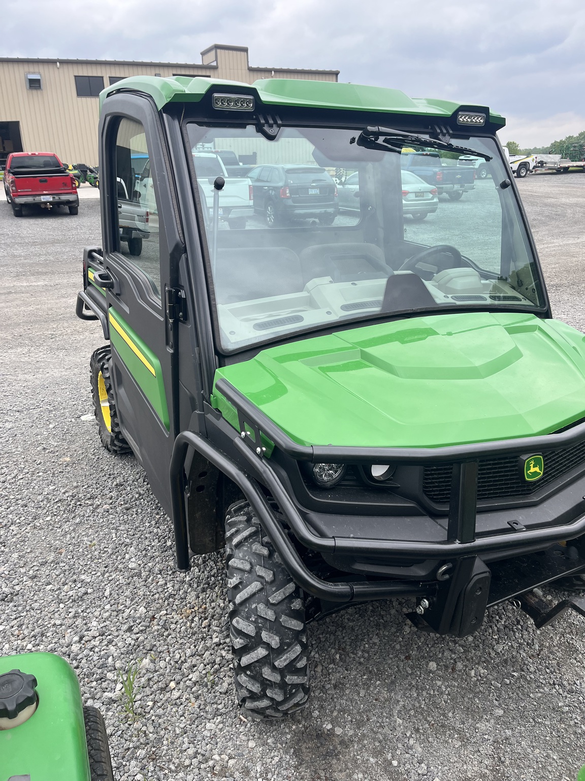 2018 John Deere XUV 835R Image 1