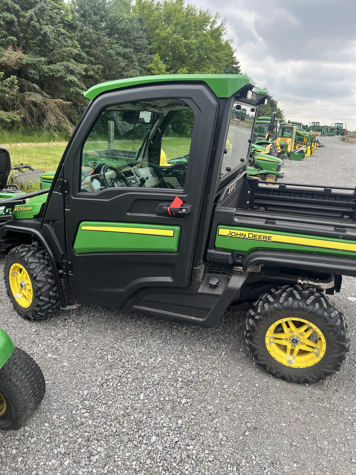 2018 John Deere XUV 835R Image 5