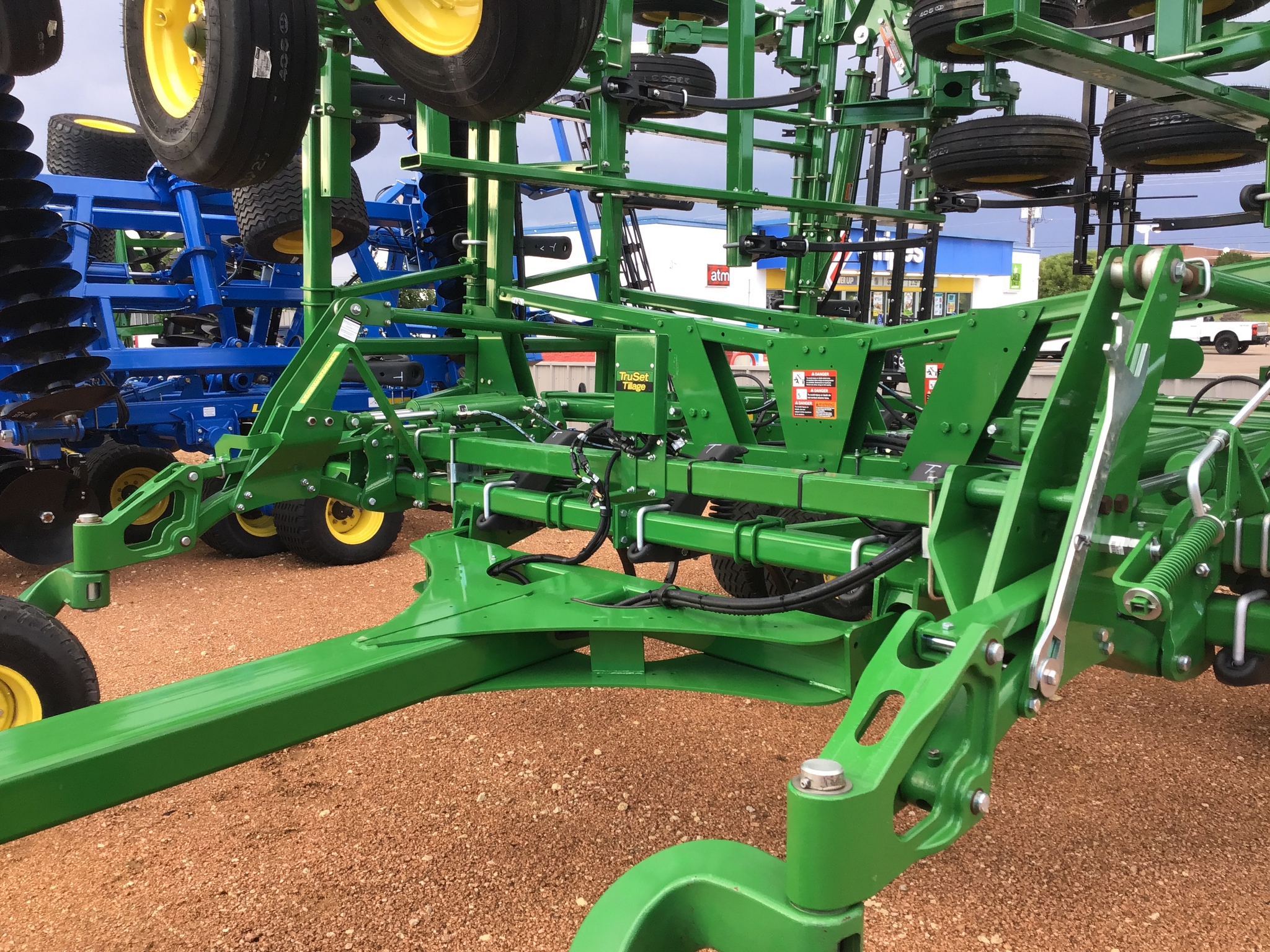 2023 John Deere 2430 Image 7
