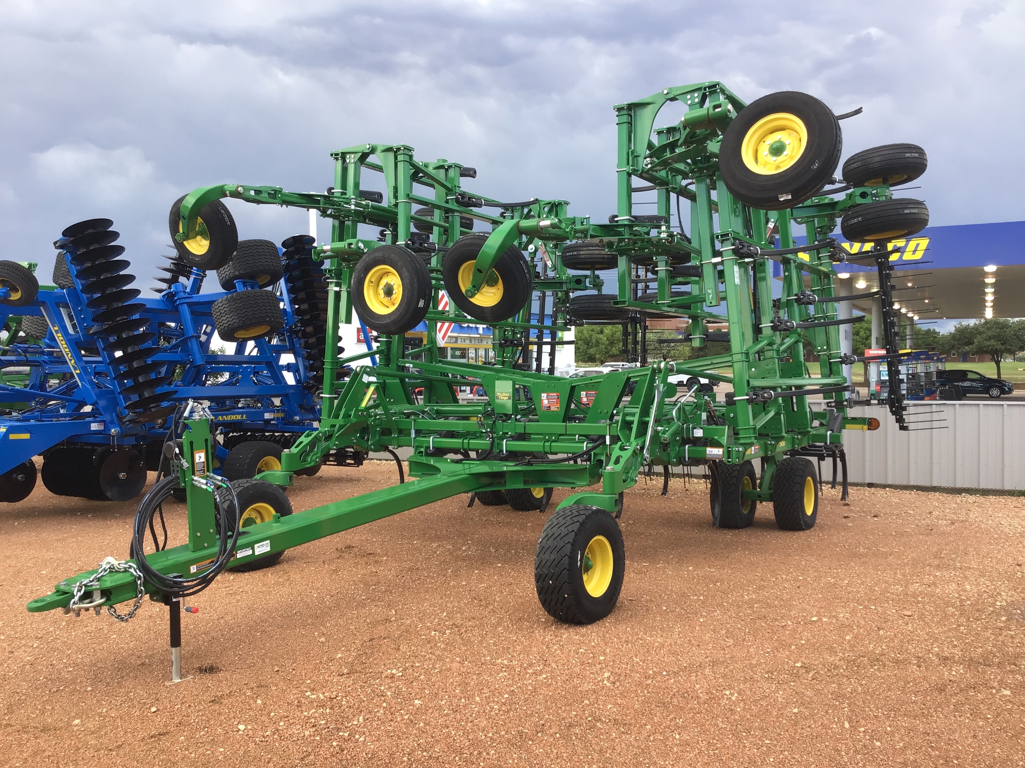2023 John Deere 2430 Image 2