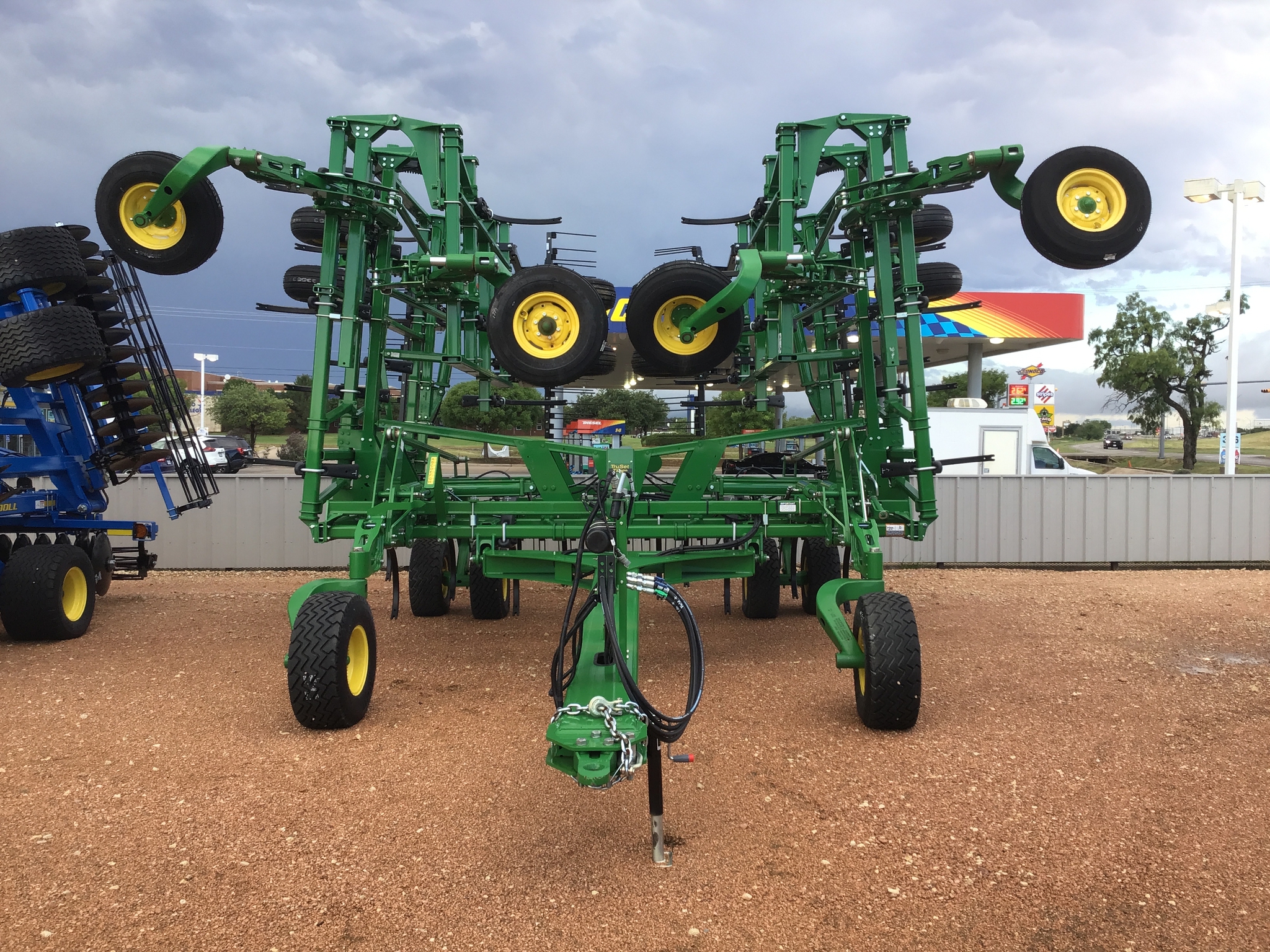 2023 John Deere 2430 Image 3