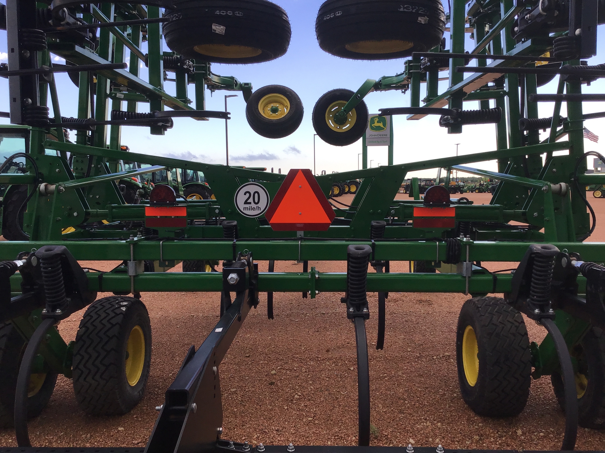 2023 John Deere 2430 Image 6